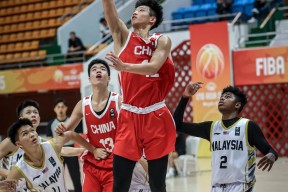 关于赛前CBA常规赛焦点战；比利亚雷亚尔绝杀压哨；更衣室稳定；训练强度明显提升的信息